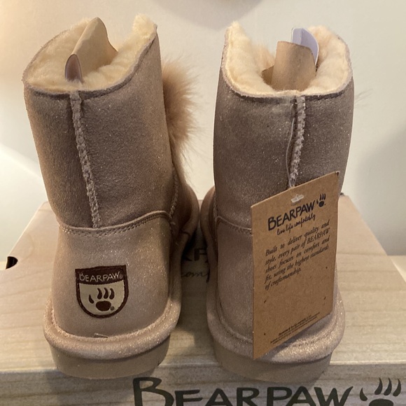 BEARPAW Pom Pom Suede Sheepskin Boots, Pewter, Size 9M, NIB - Picture 3 of 9
